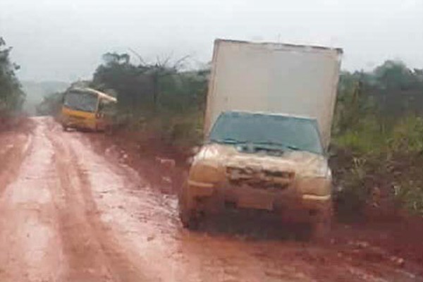 Estradas rurais continuam castigadas pelas chuvas e moradores cobram providências das autoridades