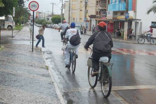Ciclistas terão melhor sinalização na avenida Getúlio Vargas