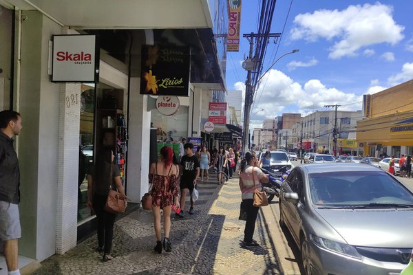 Patos de Minas começa o ano com mercado de trabalho em alta e 308 novas vagas