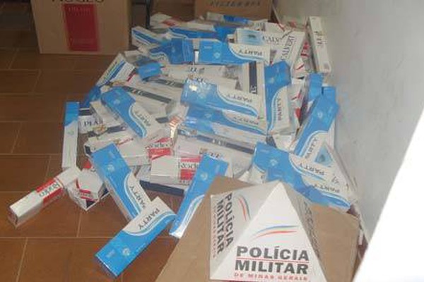 Comerciante é preso com mais de mil maços de cigarro do Paraguai em Carmo do Paranaíba