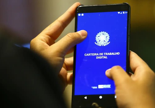 Desemprego no 2º trimestre é 5,4%, o menor já registrado no período