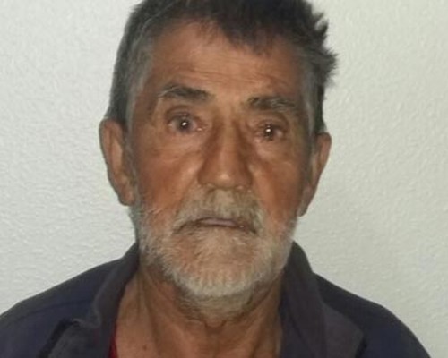 Idoso de 71 anos é flagrado por vizinhos com garotinha de oito anos nua