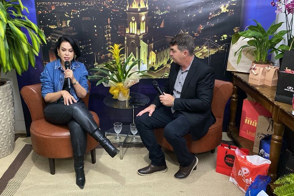 Patos Hoje entrevista Prefeita Sandra Gomes e destaca primeiros dias de gestão; veja como foi