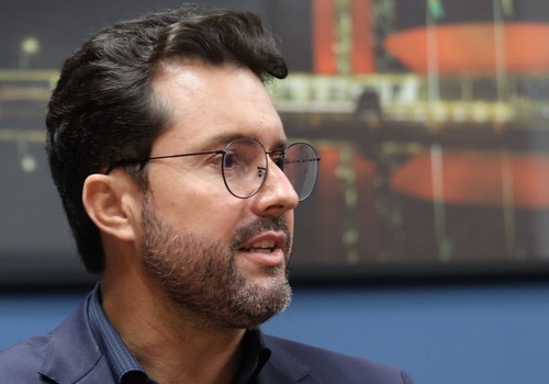 Transição liderada por Falcão cobra explicações sobre déficit para 2027 e a situação financeira do Estado