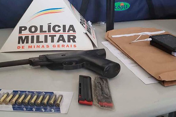Polícia Militar apreende armas e munições em cumprimento de mandado em Patos de Minas