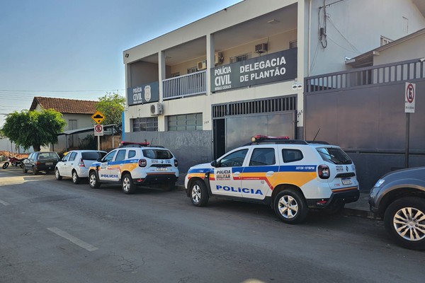 Homem é preso por furtar bebidas do pai de 73 anos e ameaçar atear fogo em veículo e casa