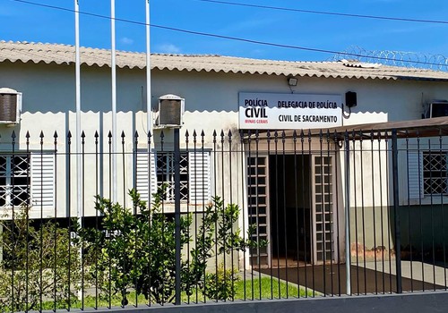 Suspeitos de furto de caminhão trocam tiros com policiais e um deles acaba morto na MGC 464, em Sacramento