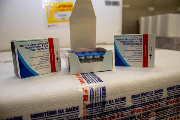 Superintendência Regional de Patos de Minas recebe 1.439 doses da vacina contra a bronquiolite