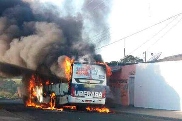Minas Gerais tem fim de semana de ataques a ônibus em várias cidades
