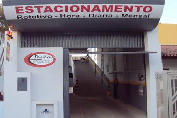 Estacionamentos particulares amenizam a falta de vagas no centro de Patos de Minas