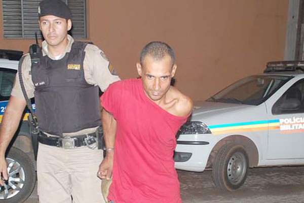 Suspeito de invadir casa de policial e furtar colete balístico é preso com droga