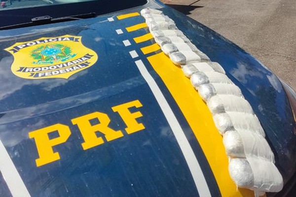 PRF prende mulher que transportava haxixe em cinta para amarrar droga ao corpo na BR 365