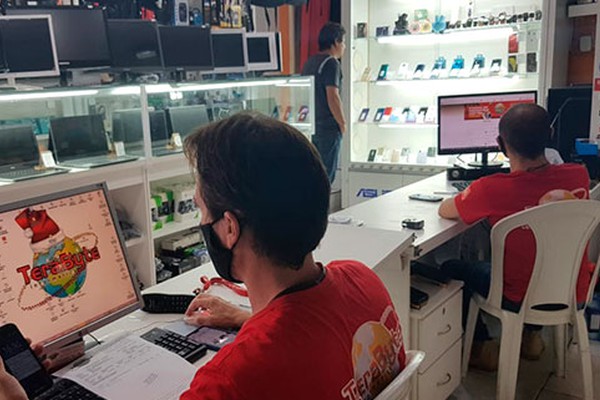 Loja de informática em Patos de Minas amplia estoque e faz promoção em eletrônicos no Natal