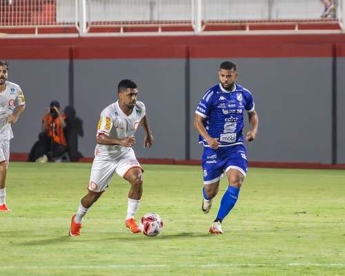 URT vence o Tombense por 1 a zero fora de casa e fica mais próximo da final da Taça Inconfidência