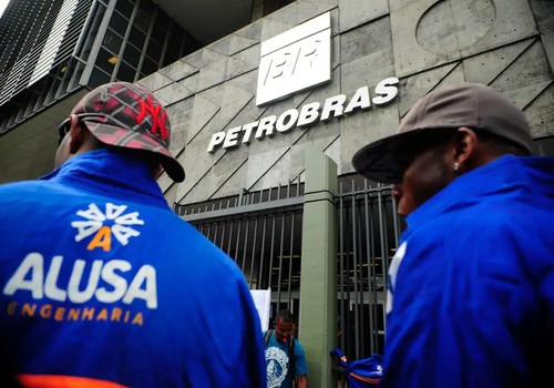 Petrobras reduz preço da gasolina em 5,2% a partir desta terça