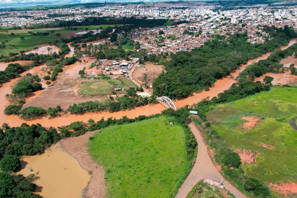 Falcão publica nova lei permitindo a expansão da cidade para a outra margem do Rio Paranaíba