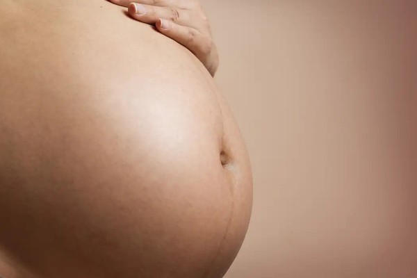 Pesquisa brasileira detecta plástico em placentas e cordões umbilicais