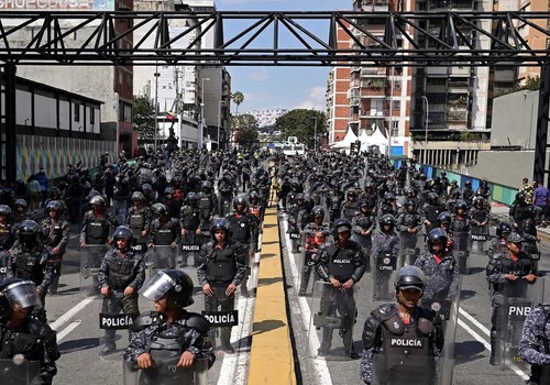 Juristas pedem que tribunal internacional investigue ação na Venezuela