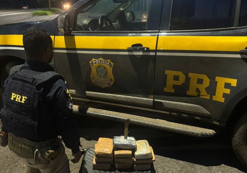 Garota que saiu de Manaus com destino a Belo Horizonte é presa na BR-365 com carregamento de Skunk