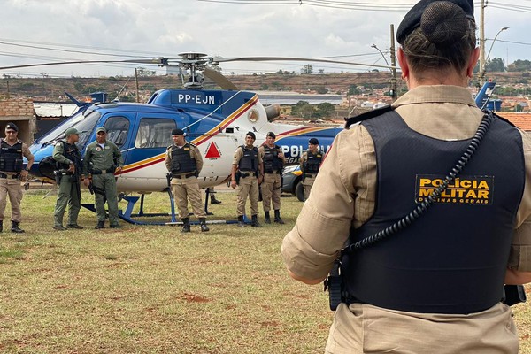 Polícia Militar usa helicóptero em operação de prevenção à criminalidade em Patos de Minas