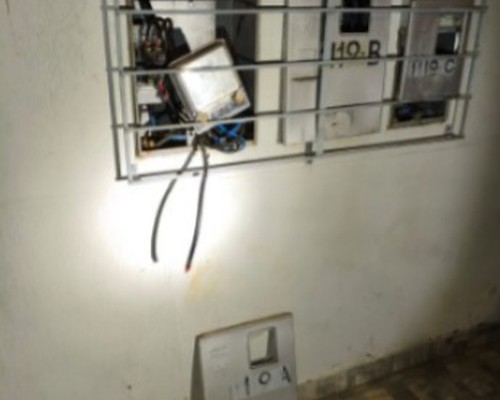 Homem é preso em flagrante após arrombar vários padrões de energia para furtar fiação elétrica
