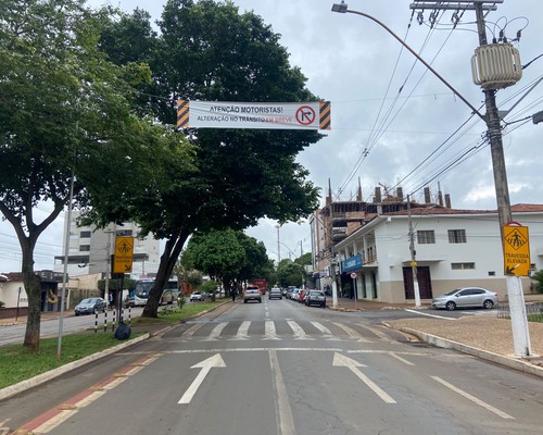 Ruas passam a ter sentido único no bairro Rosário; secretário anuncia outras mudanças no trânsito