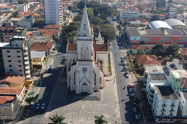 Feriado de Corpus Christi altera funcionamento de serviços e comércio em Patos de Minas