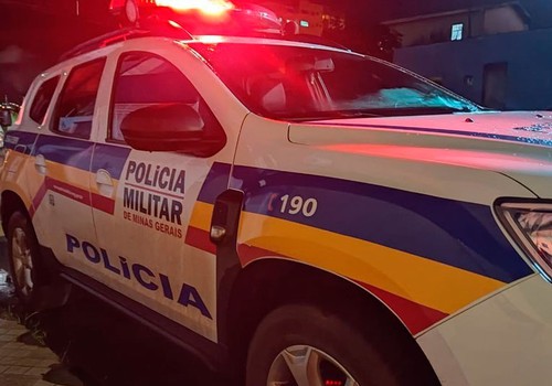 Homem agride jovem ao ser flagrado esvaziando o pneu do carro da ex-mulher