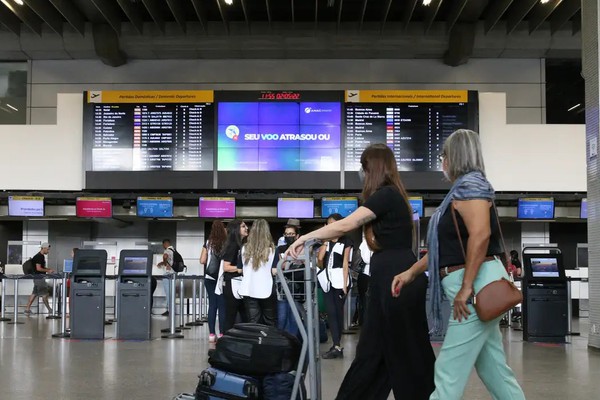 Programa Voa Brasil vende 10 mil passagens a R$ 200 em dois meses