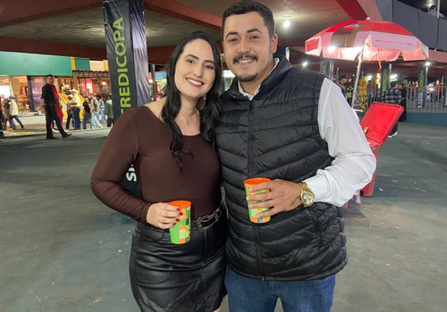 Casal curte o "vale night" na Fenamilho e planejam curtir todos os dias da festa; veja ao vivo