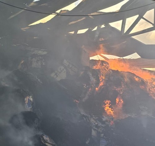 Incêndio atinge galpão de alho em Guarda dos Ferreiros e mobiliza Bombeiros de Patos de Minas e região