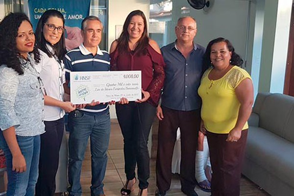 Campanha “Árvore da Vida” do Hospital HNSF doa mais de R$ 4 mil para Lar de Idosos