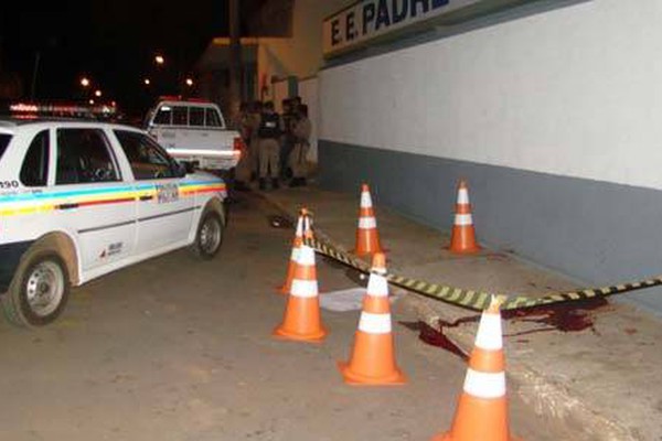 Jovem é morto com tiro no rosto em frente a uma escola em Presidente Olegário