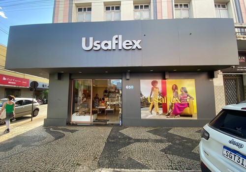 Liquida Usaflex oferece até 70% de desconto e ainda podendo parcelar em até 6x, em Patos de Minas