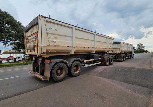 Feriado do Dia do Trabalhador terá restrição para veículos pesados nas rodovias da região; veja