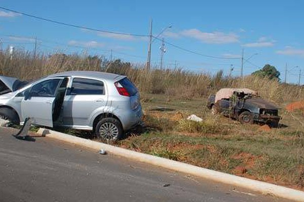 Grave acidente deixa jovem morto em loteamento próximo a condomínio na Av Marabá