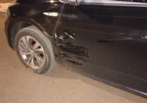 Motorista deixa local de acidente após discussão com passageira e acaba preso por embriaguez em Patos de Minas