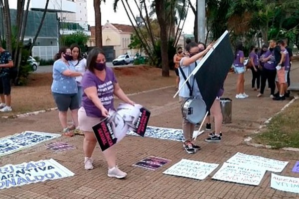 Protesto em Patos de Minas cobra justiça para o caso de Luiza Borja e outras vítimas de pedofilia
