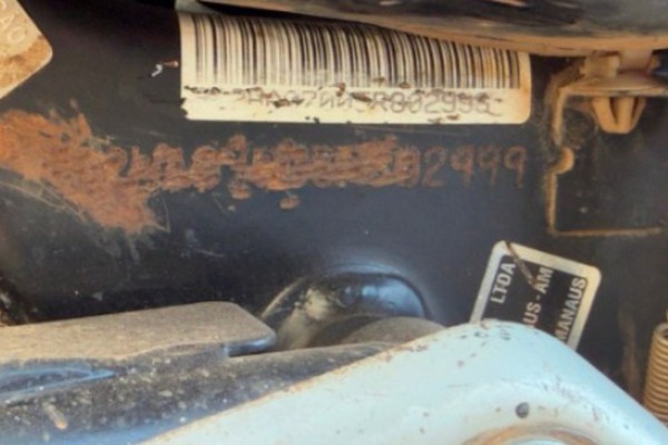 Jovem é preso em Honda/Biz com placa  de Honda/CBX em Patos de Minas