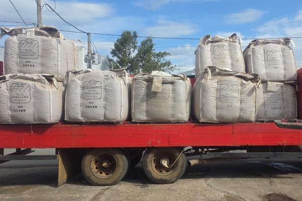 Empresário é preso em flagrante com carga de café furtada avaliada em R$ 75 mil em Patrocínio