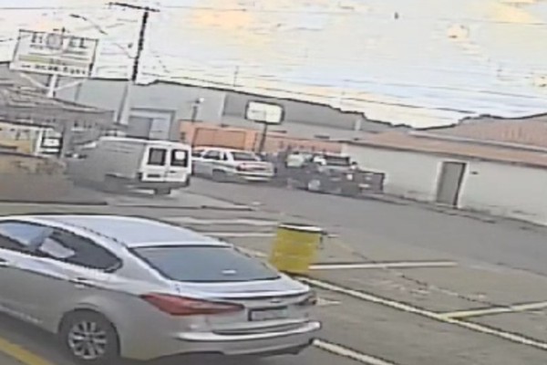 Vídeo mostra o momento em que produtor rural é rendido por criminosos em Guimarânia; veja