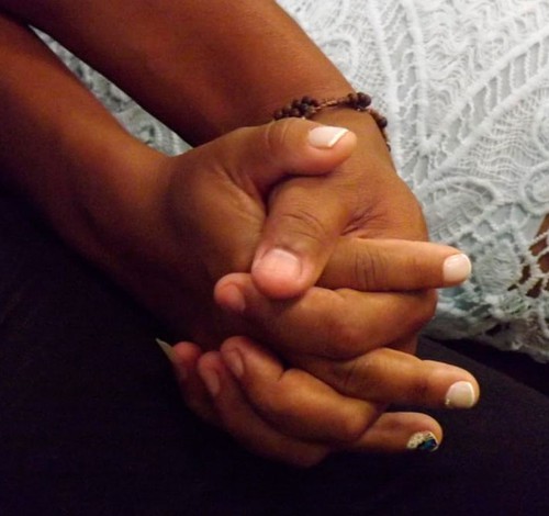 Mulher que viveu com companheira até a morte tem união homoafetiva reconhecida pela Justiça em MG
