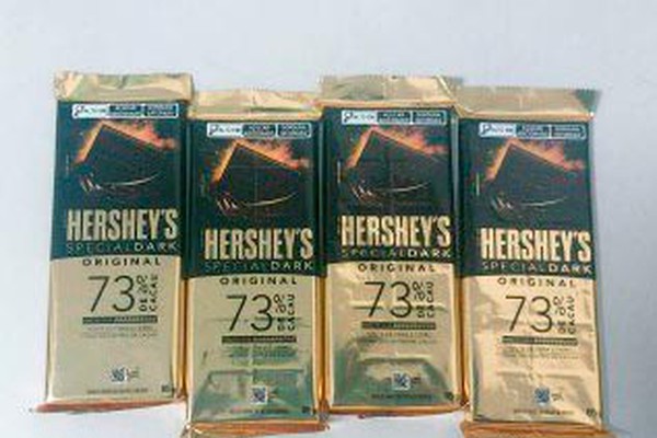 Homem é preso em flagrante após furtar 13 barras de chocolate em supermercado de Patos de Minas