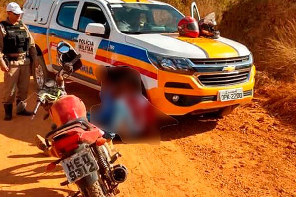 Polícia Militar Rodoviária apreende duas motos furtadas com adolescentes após abordagem