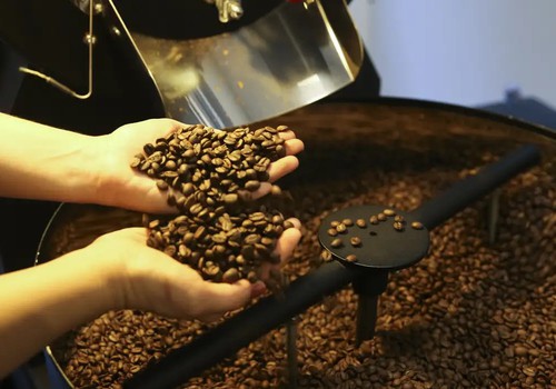 Brasil exporta 46 milhões de sacas de café, atingindo recorde em 2024