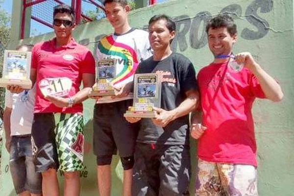 Piloto de bicicross patense consegue segundo lugar em etapa de Goiânia