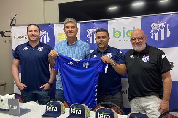 URT SAF apresenta o técnico Cícero Júnior e divulga o programa sócio-torcedor 2027