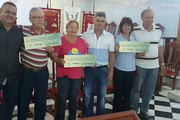 Lojas Maçônicas entregam cheques de mais de R$ 100 mil arrecadados no Leilão do Bem