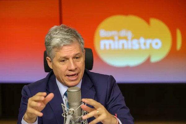 Plano Safra vai reduzir preços dos alimentos, diz ministro