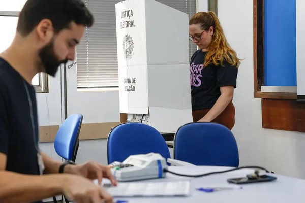 Eleitor que faltou ao primeiro turno pode votar no segundo